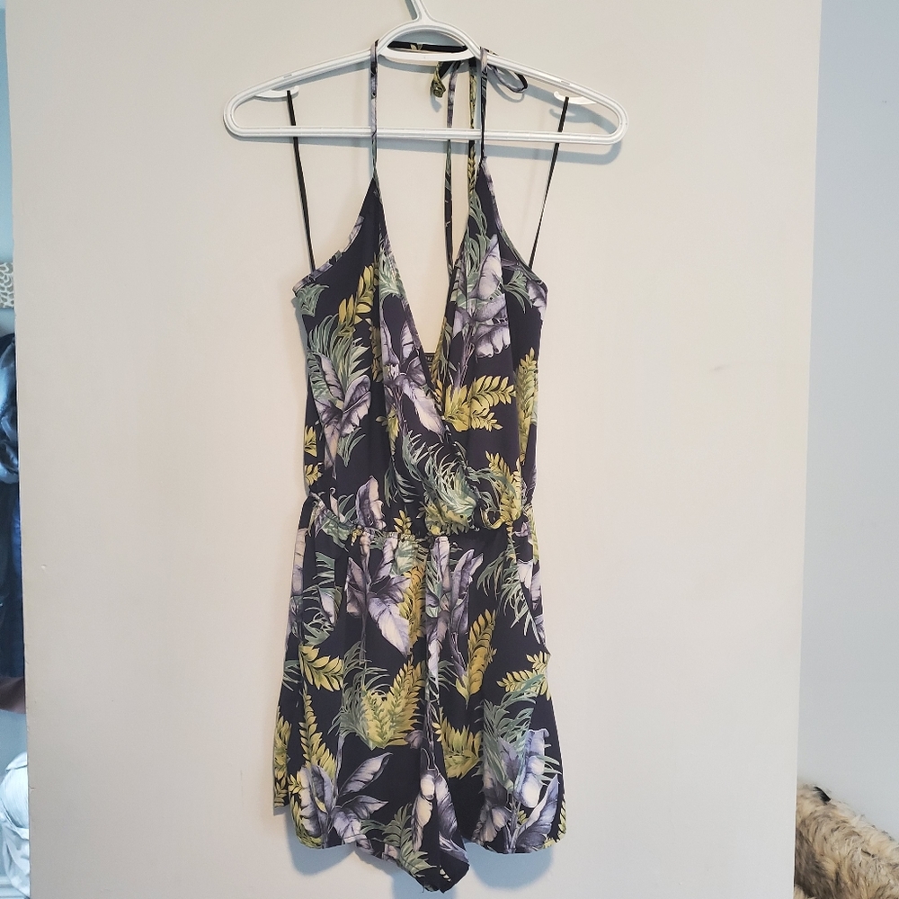 💫 2/$30 • Hawaiian Romper